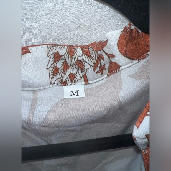 Floral dress​​​ - Picture 3 of 6